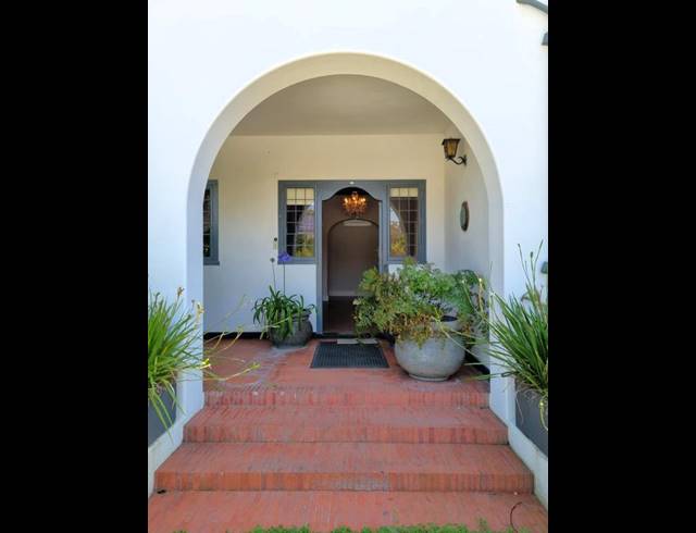 BUSINESS PROPERTY TO RENT IN PAARDEVLEI